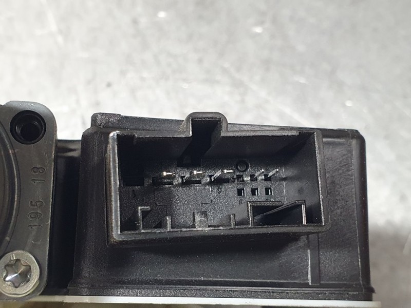 Recambio de elevalunas trasero izquierdo para volkswagen polo advance referencia OEM IAM 2G6839461C  ELECTRICO 5 PINES