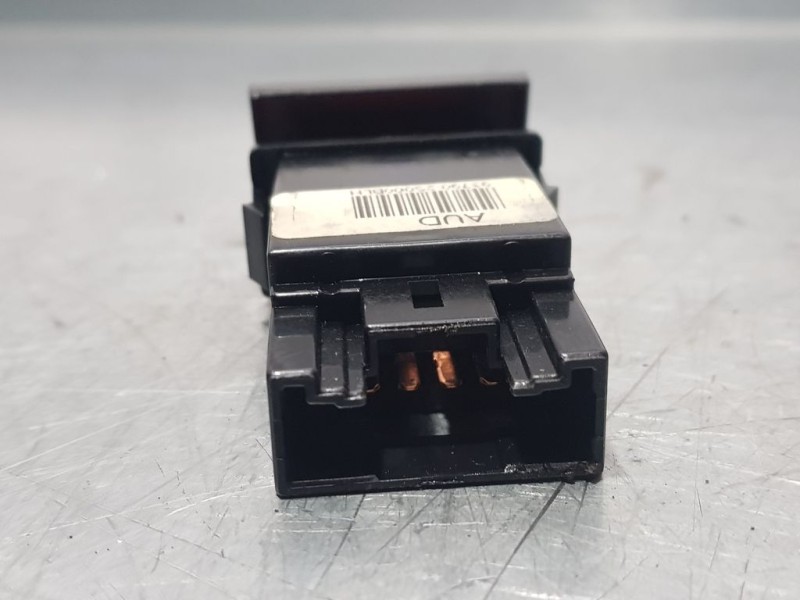 Recambio de warning para hyundai ix35 comfort 2wd referencia OEM IAM 9379025000BLH  