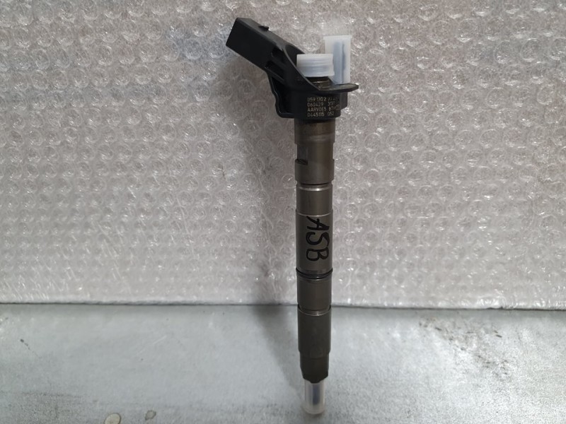 Recambio de inyector para audi a8 (4e2) 3.0 v6 24v tdi referencia OEM IAM 059130277AH 0445115052 BOSCH