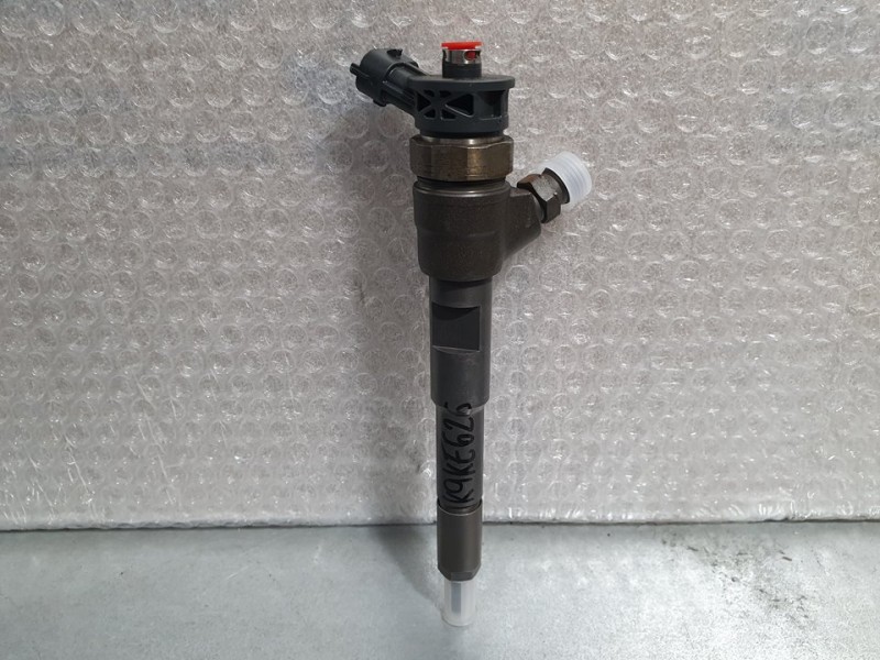 Recambio de inyector para dacia duster ii 1.5 dci diesel fap cat referencia OEM IAM H8201453073 0445110652 BOSCH