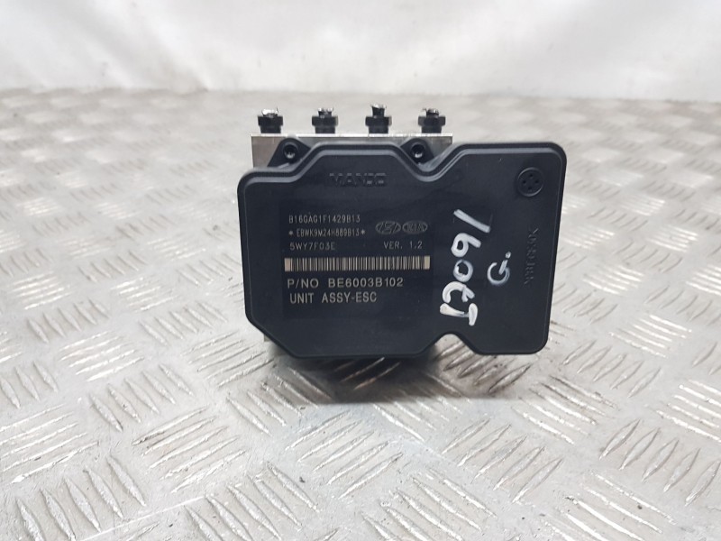 Recambio de abs para hyundai ix35 (lm, el, elh) 2.0 referencia OEM IAM 589202Y300 MANDO BH60131000