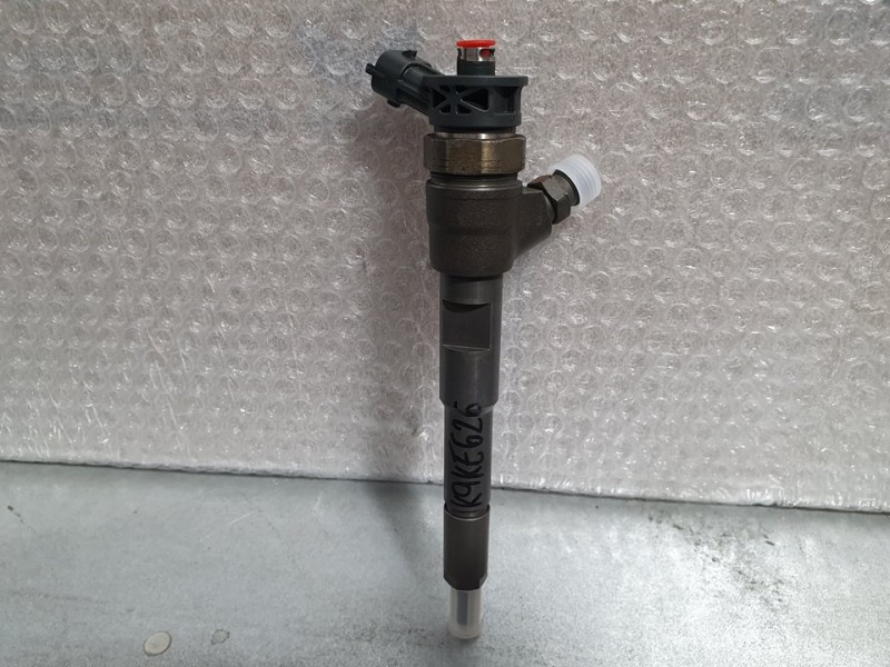 Recambio de inyector para dacia duster ii 1.5 dci diesel fap cat referencia OEM IAM H8201453073 0445110652 BOSCH