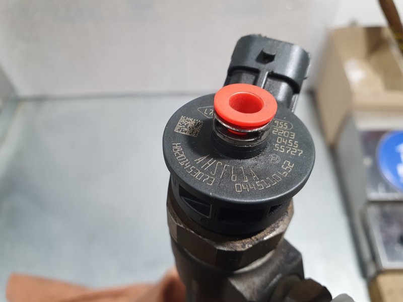 Recambio de inyector para dacia duster ii 1.5 dci diesel fap cat referencia OEM IAM H8201453073 0445110652 BOSCH