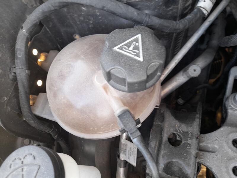 Recambio de deposito expansion para opel crossland x / crossland (p17, p2qo) 1.5 turbo d (75) referencia OEM IAM 9800777280  