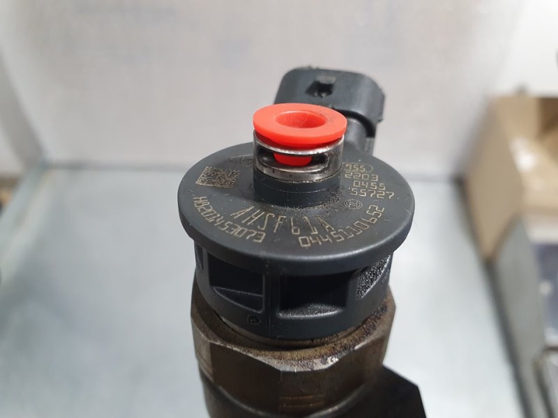 Recambio de inyector para dacia duster ii 1.5 dci diesel fap cat referencia OEM IAM H8201453073 0445110652 BOSCH