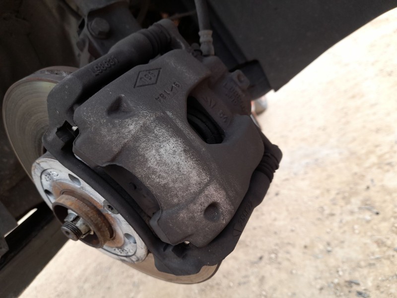 Recambio de pinza freno delantera derecha para nissan micra v (k14) 1.0 referencia OEM IAM 410011HA0B  