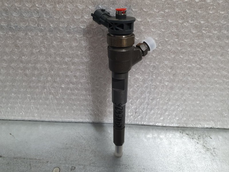 Recambio de inyector para dacia duster ii 1.5 dci diesel fap cat referencia OEM IAM H8201453073 0445110652 BOSCH