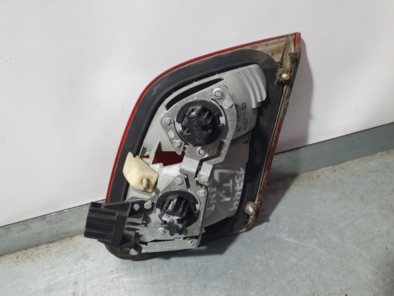 Recambio de piloto trasero izquierdo para mercedes-benz clase e (w210) berlina diesel 320 cdi (210.026) referencia OEM IAM A2108