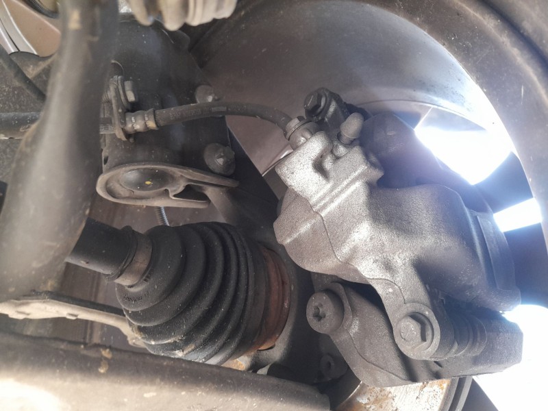 Recambio de mangueta delantera izquierda para peugeot 2008 ii (ud_, us_, uy_, uj_, ur_, uc_) 1.2 puretech 130 referencia OEM IAM