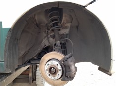 PLASTICO PASE RUEDA DEL. DCH. 638405FB0A 