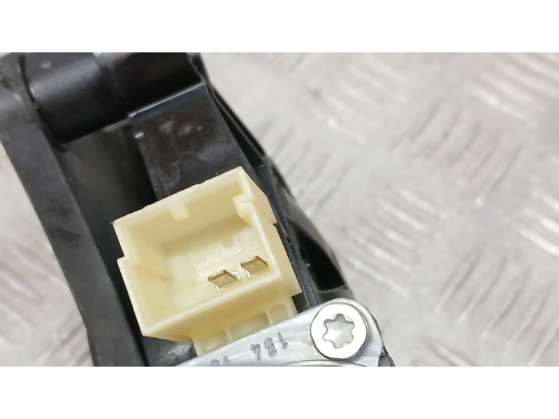 Recambio de elevalunas delantero izquierdo para volkswagen tiguan (ad1, ax1) 1.4 tsi referencia OEM IAM 5NA837461A ELECTRICO 2 P