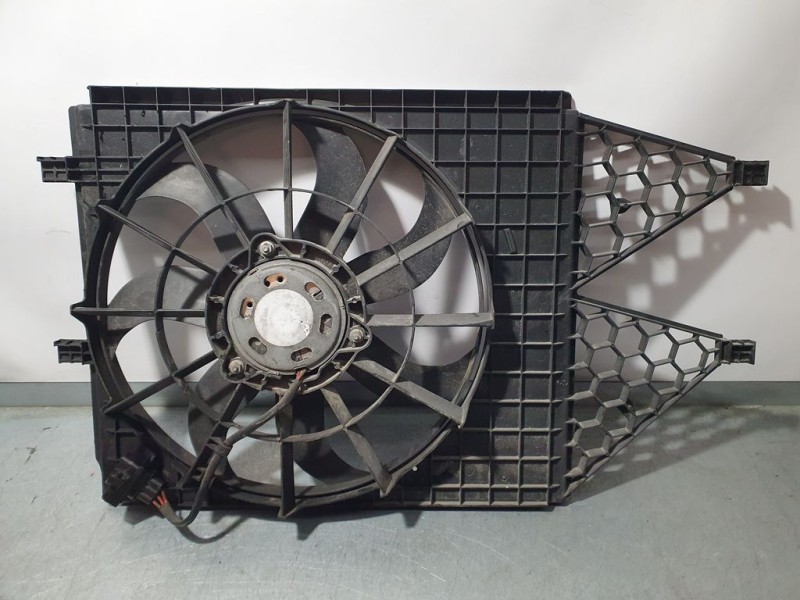Recambio de electroventilador para seat ibiza (6j5) stylance / style referencia OEM IAM 6R0121207A  