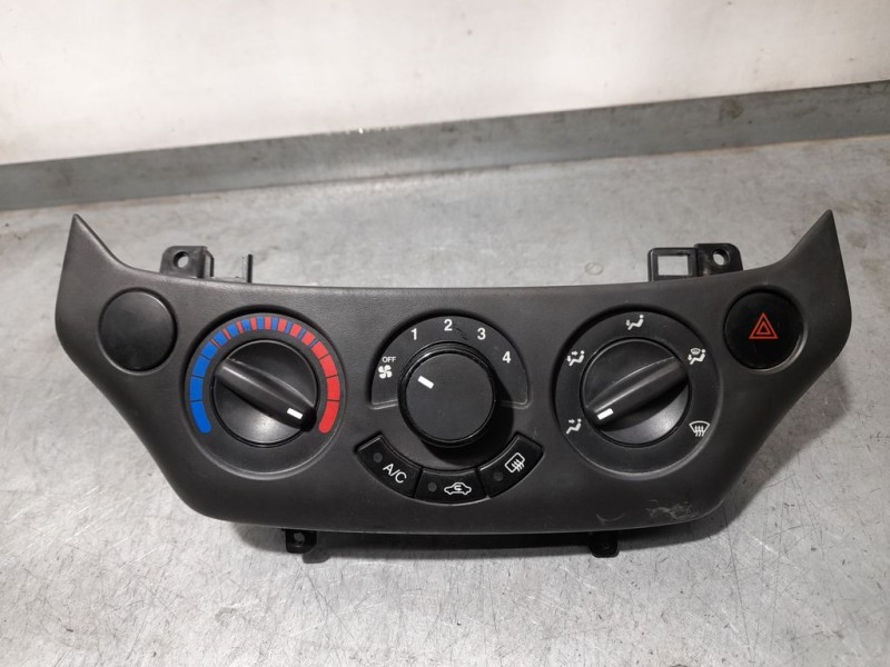 Recambio de mando climatizador para chevrolet aveo ls referencia OEM IAM SIN REF  