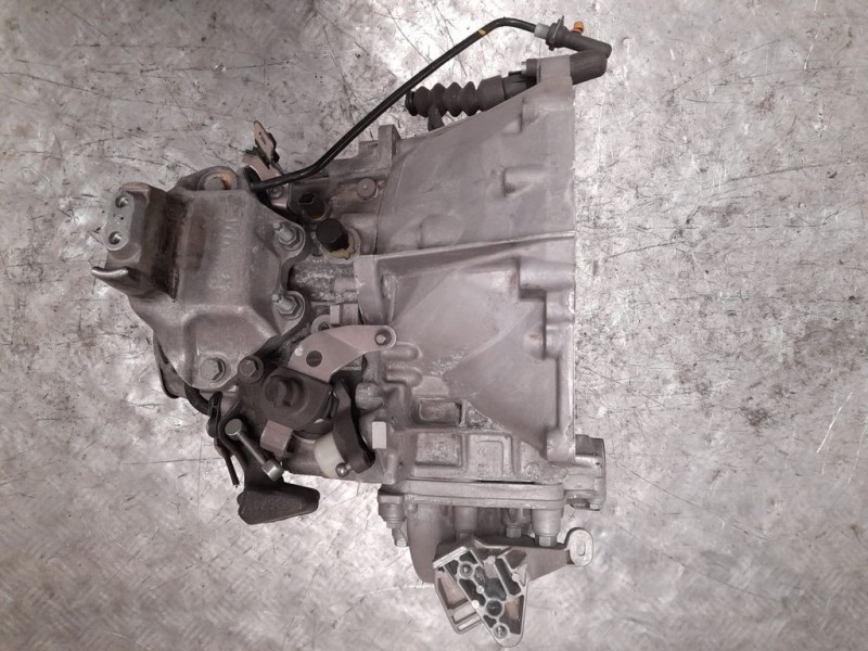 Recambio de caja cambios para peugeot 308 allure referencia OEM IAM 20MB53 0802882 6VELOCIDADES