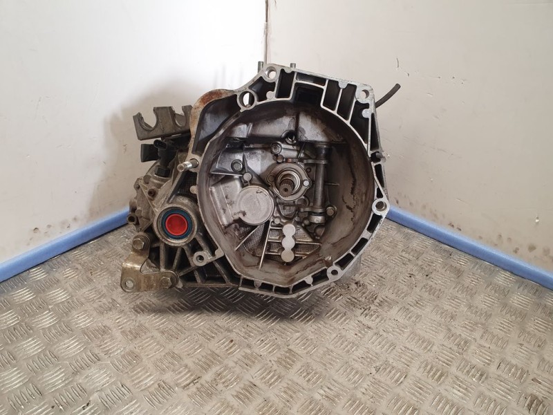 Recambio de caja cambios para fiat linea (110) emotion referencia OEM IAM 55211217  5VELOCIDADES