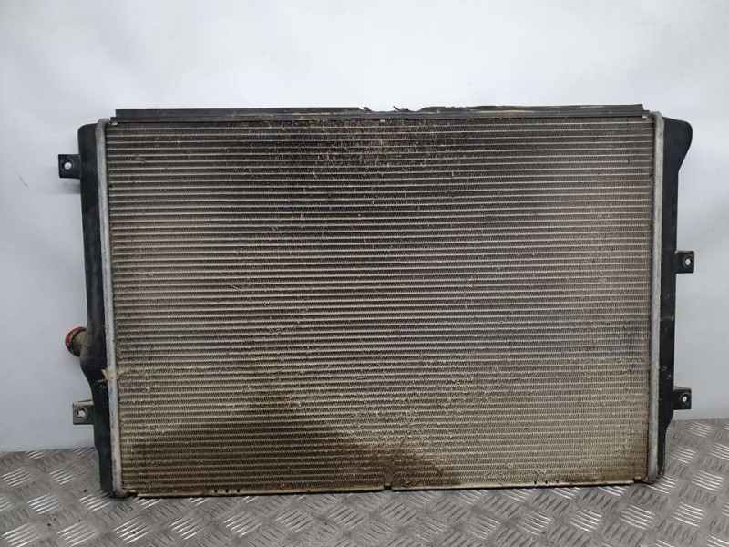 Recambio de radiador agua para seat leon (1p1) reference referencia OEM IAM 1K0121251DD  