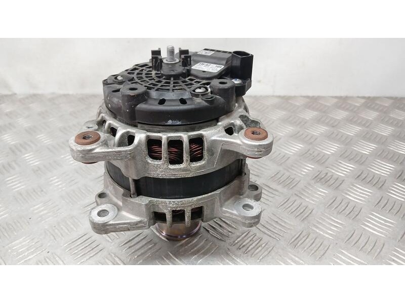 Recambio de alternador para volkswagen polo (6r1) advance referencia OEM IAM 04C903023L BOSCH F000BL08F2