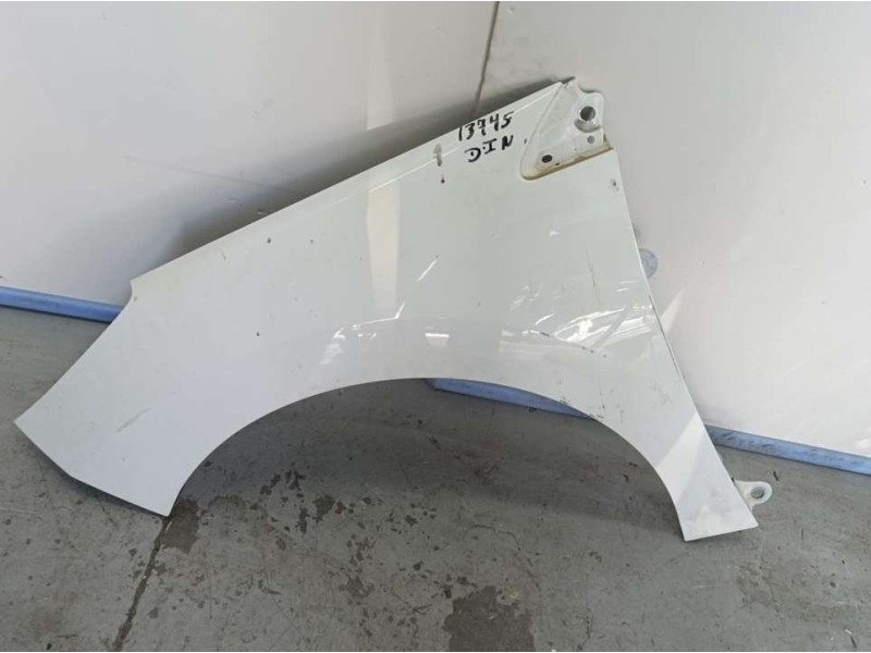 Recambio de aleta delantera izquierda para peugeot 308 sw envy referencia OEM IAM 7840W1  ROZADA