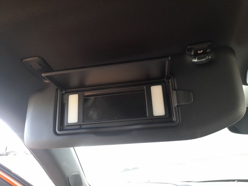 Recambio de parasol izquierdo para peugeot 2008 ii (ud_, us_, uy_, uj_, ur_, uc_) 1.2 puretech 130 referencia OEM IAM 16576381ZD