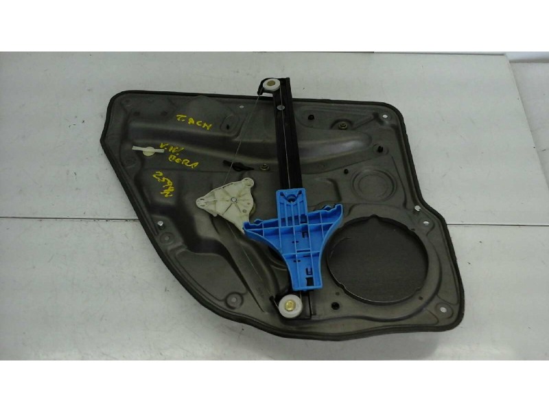 Recambio de elevalunas trasero derecho para volkswagen bora berlina (1j2) 1.6 16v referencia OEM IAM 1J5839730H 18 PINS ELECTRIC