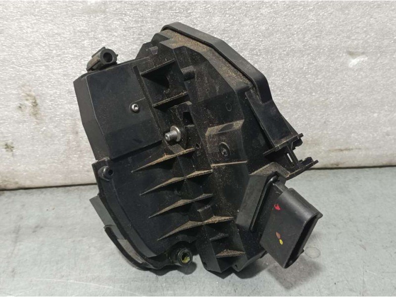 Recambio de cerradura puerta delantera derecha para ford fiesta (cb1) titanium referencia OEM IAM 8A6AA21812BG 40644133 ELECTRIC