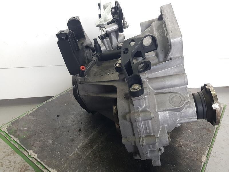 Recambio de caja cambios para volkswagen polo (6r1) advance referencia OEM IAM PED 5 Velocidades 10094