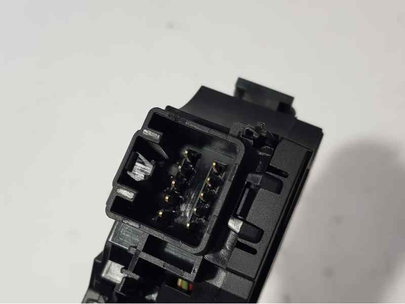 Recambio de mando limpia para ford fiesta (ccn) trend referencia OEM IAM 8A6T17A553AC  