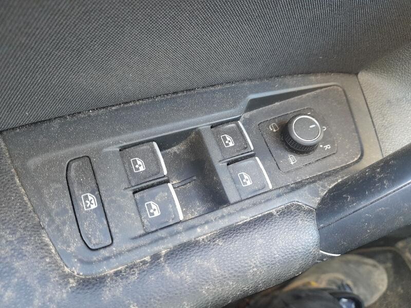Recambio de mando elevalunas delantero izquierdo para volkswagen tiguan (ad1, ax1) 1.4 tsi referencia OEM IAM 5G0959857E C/MANDO