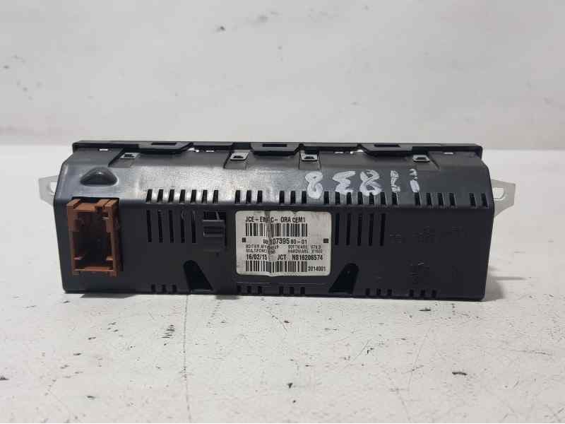 Recambio de pantalla multifuncion para citroën ds3 techno style referencia OEM IAM 9810739580  JOHNSON CONTROLS