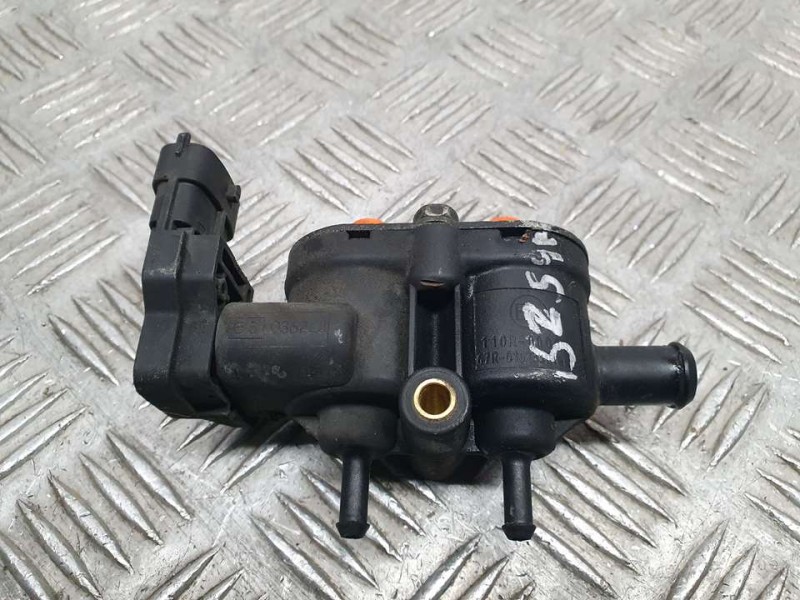 Recambio de inyector para dacia lodgy ambiance referencia OEM IAM 175233919R  GLP