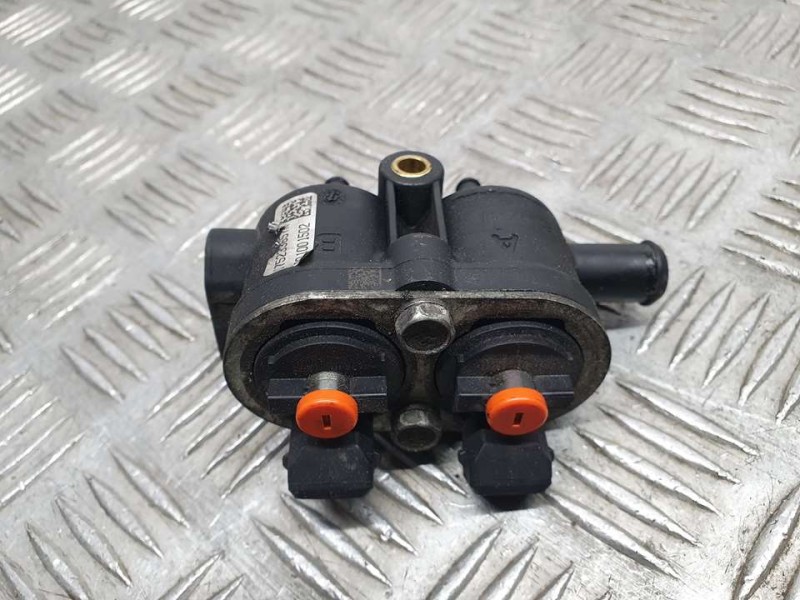 Recambio de inyector para dacia lodgy ambiance referencia OEM IAM 175233657R  GLP