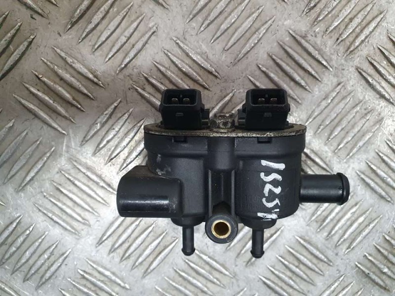 Recambio de inyector para dacia lodgy ambiance referencia OEM IAM 175233657R  GLP