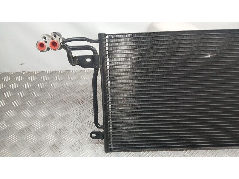 Recambio de condensador / radiador aire acondicionado para volkswagen polo (6r1) advance referencia OEM IAM 6R0820411Q  