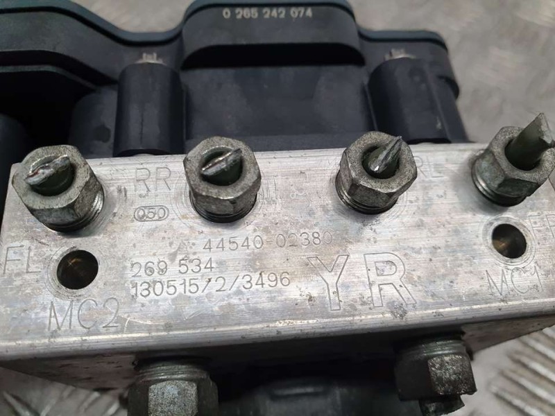 Recambio de abs para toyota auris active referencia OEM IAM 4454002380 269534 