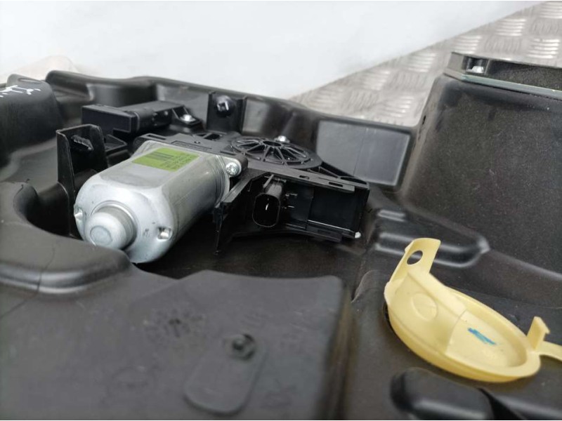 Recambio de elevalunas trasero izquierdo para jeep cherokee limited 4wd referencia OEM IAM 20155916280  