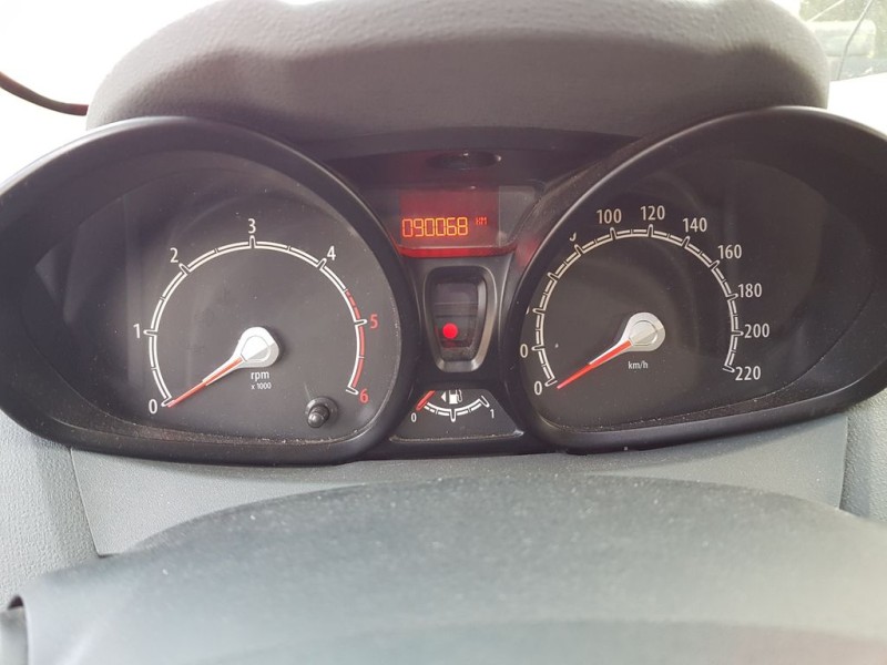 Recambio de cuadro instrumentos para ford fiesta (cb1) titanium referencia OEM IAM 1763114  