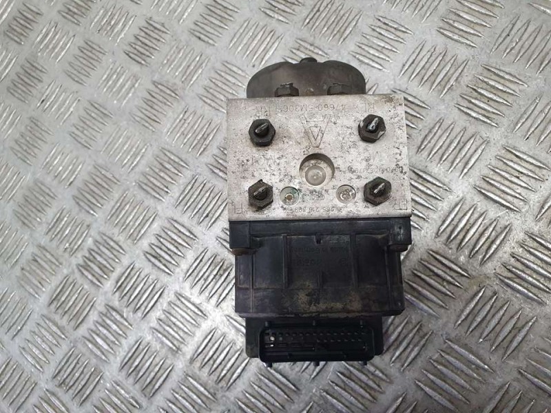 Recambio de abs para nissan almera (n16/e) acenta referencia OEM IAM 476605M306 0265216899 BOSCH