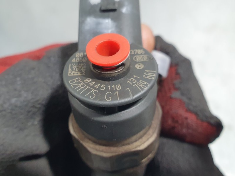 Recambio de inyector para bmw x5 (e53) 3.0 turbodiesel cat referencia OEM IAM 7789661 0445110131 BOSCH