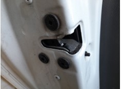 CERRADURA PUERTA TRASERA IZQUIERDA 825019504R 