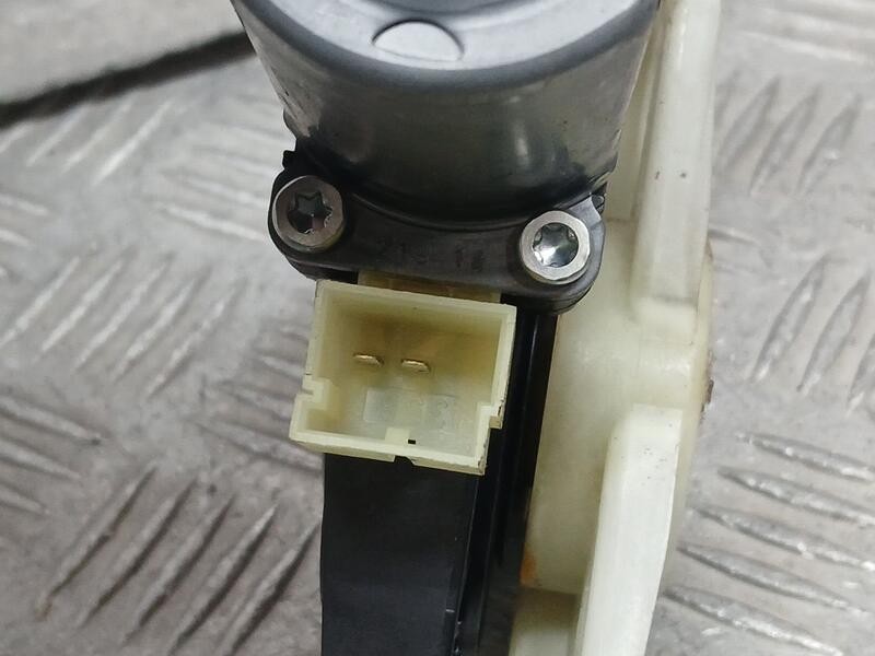 Recambio de elevalunas delantero derecho para porsche macan (typ ) s diesel referencia OEM IAM 95B837462AS  