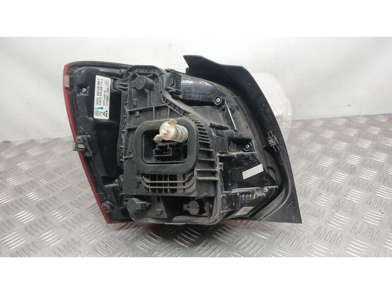 Recambio de piloto trasero derecho para volkswagen polo (6r1) advance referencia OEM IAM 6C0945096F  