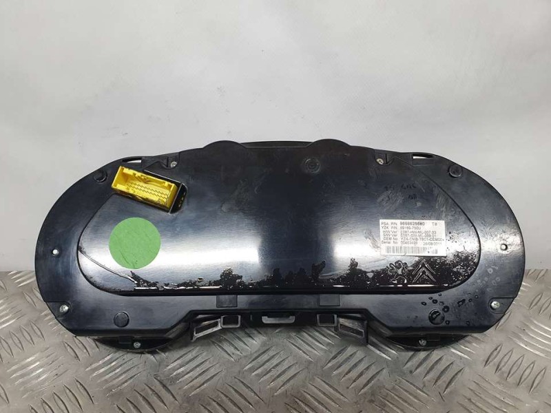 Recambio de cuadro instrumentos para peugeot 3008 active referencia OEM IAM 9666625680 69189750U 