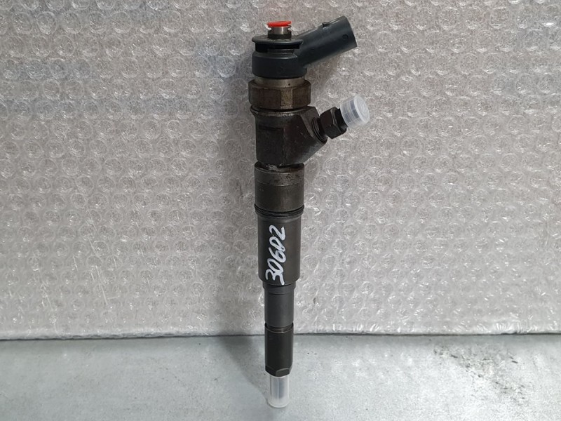 Recambio de inyector para bmw x5 (e53) 3.0 turbodiesel cat referencia OEM IAM 7789661 0445110131 BOSCH