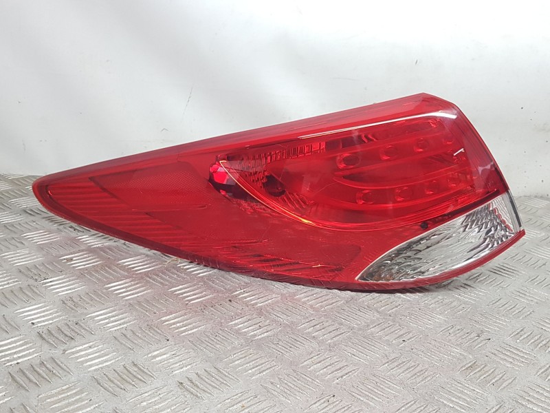 Recambio de piloto trasero izquierdo exterior para hyundai ix35 (lm, el, elh) 2.0 referencia OEM IAM 924012Y000 DEPO 082211954L