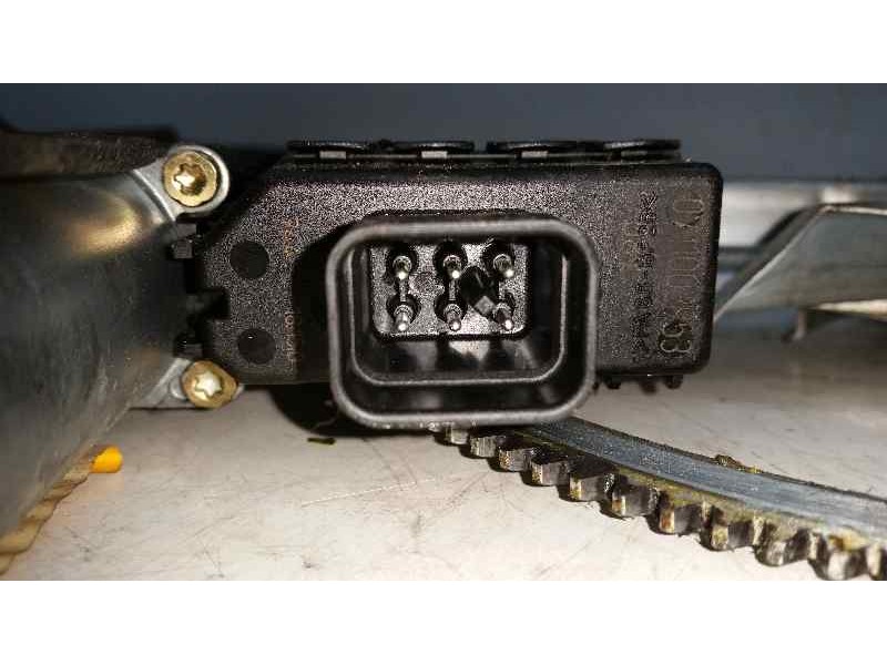 Recambio de elevalunas delantero derecho para opel zafira a elegance referencia OEM IAM  6 PINS ELECTRICO