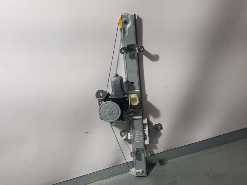 Recambio de elevalunas delantero derecho para nissan micra v (k14) visia referencia OEM IAM 807205FA2A  ELECTRICO 6 PINS