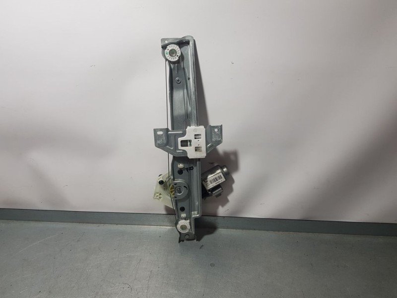 Recambio de elevalunas trasero izquierdo para ford ka+ active referencia OEM IAM E3B5A27001  FOMOCO ELÉCTRICO 2 PINS