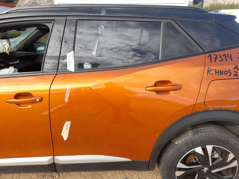 Recambio de puerta trasera izquierda para peugeot 2008 ii (ud_, us_, uy_, uj_, ur_, uc_) 1.2 puretech 130 referencia OEM IAM 983