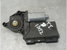 MOTOR ELEVALUNAS TRASERO IZQUIERDO 8E0959801E 105848204 ELECTRICO SIEMENS VDO