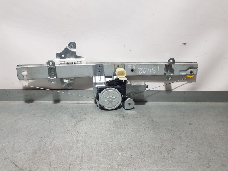 Recambio de elevalunas delantero izquierdo para nissan micra v (k14) visia referencia OEM IAM 807215FA2A 6 PINS ELECTRICO